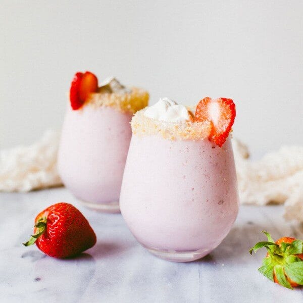 AlmostSkinny Shake Strawberry Cheescake